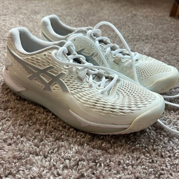 ASICS Gel Resolution White/Silver Tennis Shoes- 8.5 - Picture 1 of 7